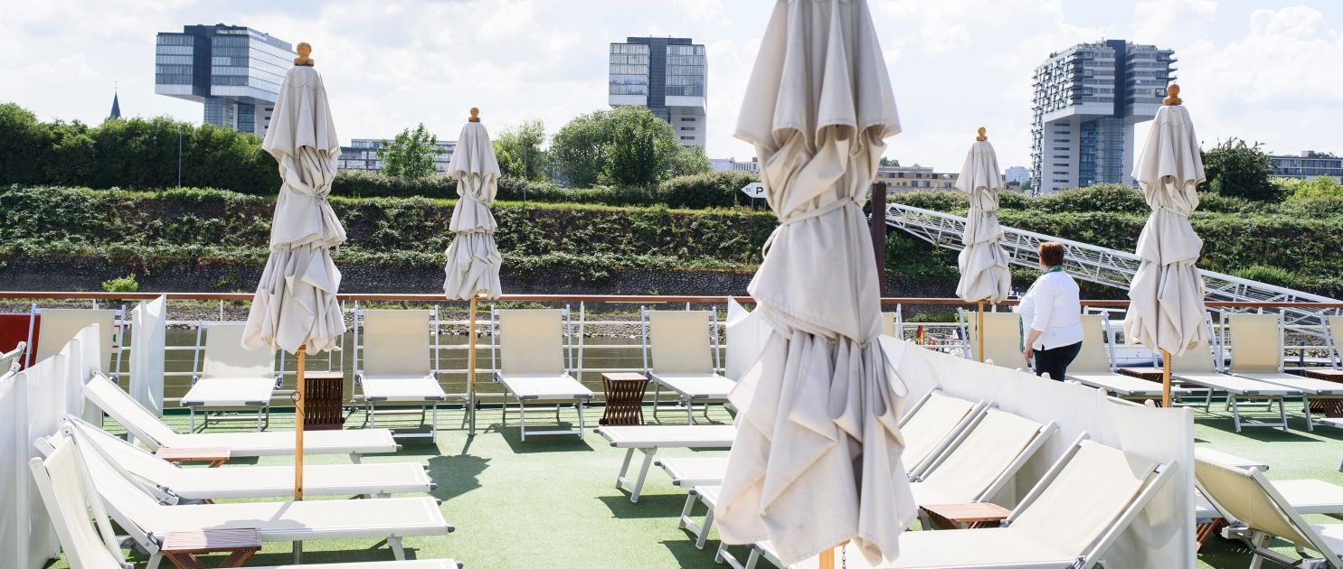 Headerbild Tourismus Rheinauhafen Köln, Blick auf die Kranhäuser