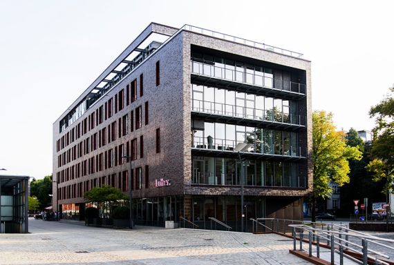 Weitblick auf das Baufeld 21 – Luthergebäude